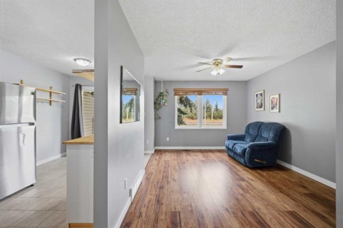 18-96 Holmes Street, Red Deer, AB 