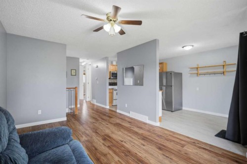 18-96 Holmes Street, Red Deer, AB 
