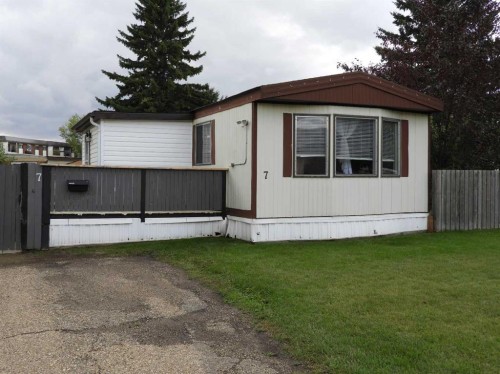 #7-5029 34, Red Deer, AB 