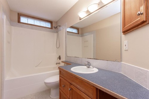 85 Ladwig Close, Red Deer, AB 
