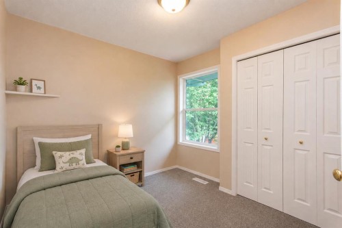85 Ladwig Close, Red Deer, AB 