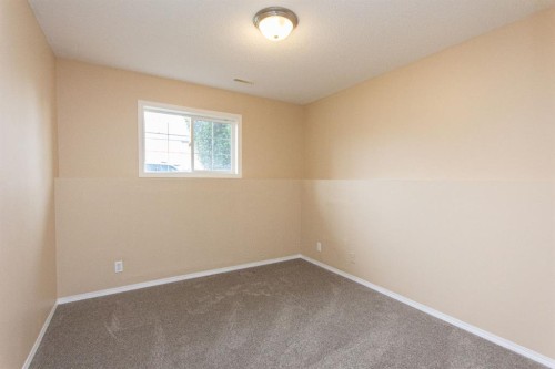 85 Ladwig Close, Red Deer, AB 