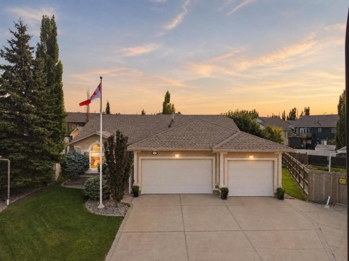 112 Ammeter Close  Red Deer, AB T4R 2Y5