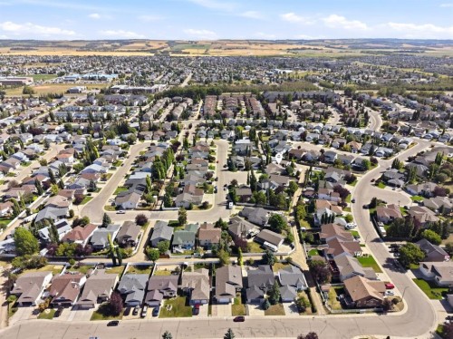 112 Ammeter Close, Red Deer, AB 