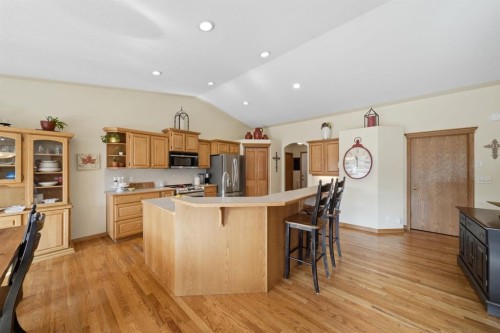 112 Ammeter Close, Red Deer, AB 
