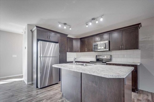 17 Hawthorn Place, Sylvan Lake, AB 