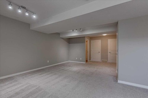 17 Hawthorn Place, Sylvan Lake, AB 