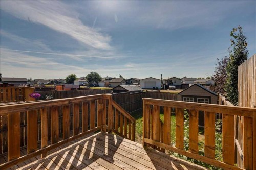 17 Hawthorn Place, Sylvan Lake, AB 