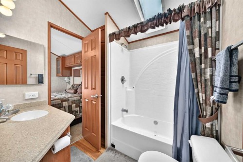2127-35468 30 Range, Rural Red Deer County, AB 