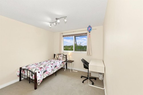 6802 42A Avenue, Camrose, AB 