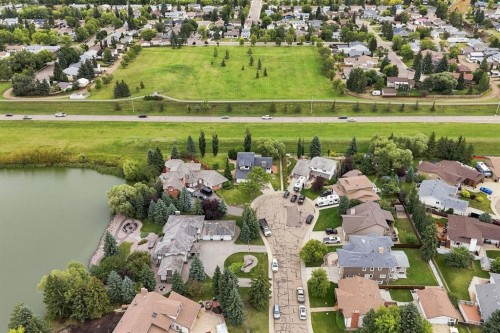 6802 42A Avenue, Camrose, AB 