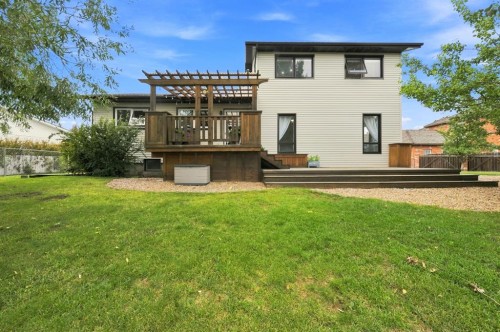 6802 42A Avenue, Camrose, AB 