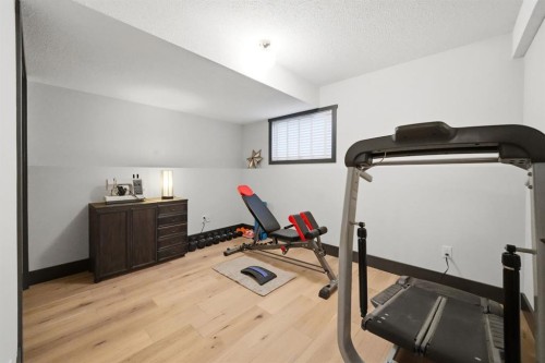 180 Dixon Crescent, Red Deer, AB 