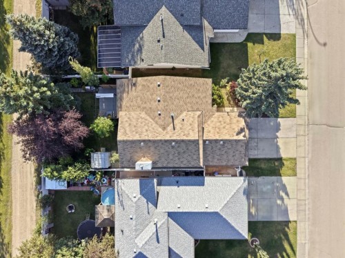 180 Dixon Crescent, Red Deer, AB 