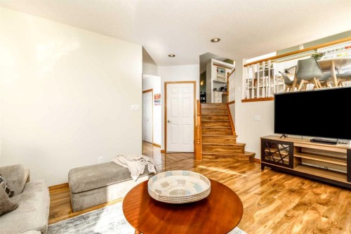 109 Doran Crescent, Red Deer, AB 