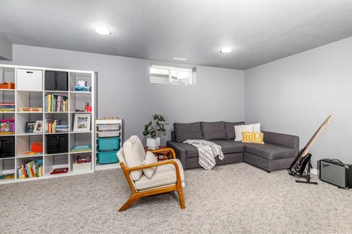 109 Doran Crescent, Red Deer, AB 