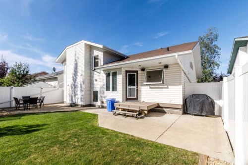 109 Doran Crescent, Red Deer, AB 