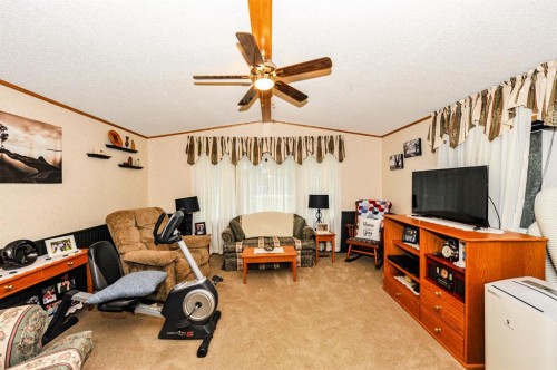 117 Railway Avenue, Rosalind, AB 
