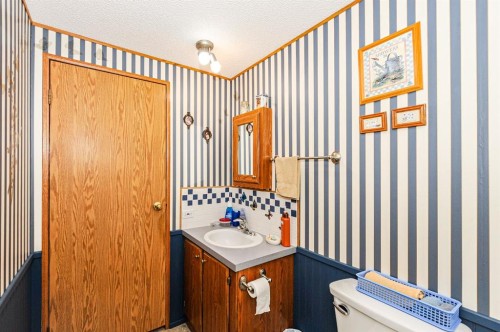 117 Railway Avenue, Rosalind, AB 