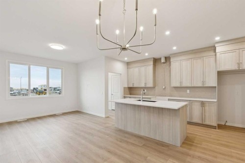 112 Lucas Green Nw, Calgary, AB 