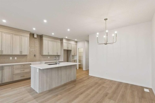 112 Lucas Green Nw, Calgary, AB 