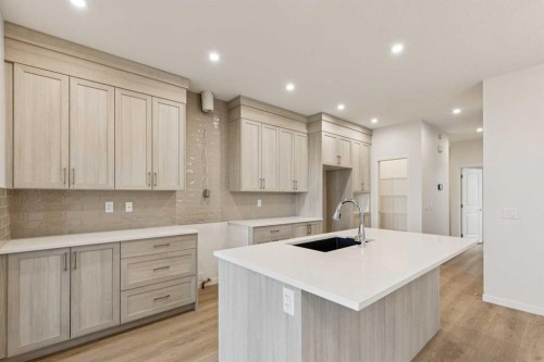 112 Lucas Green Nw, Calgary, AB 