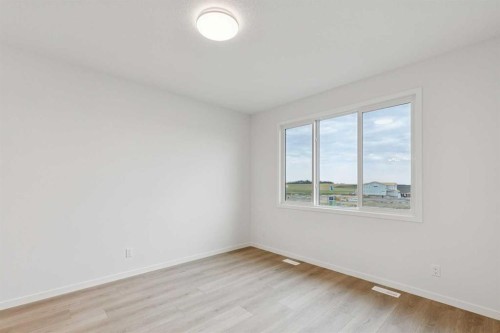 112 Lucas Green Nw, Calgary, AB 