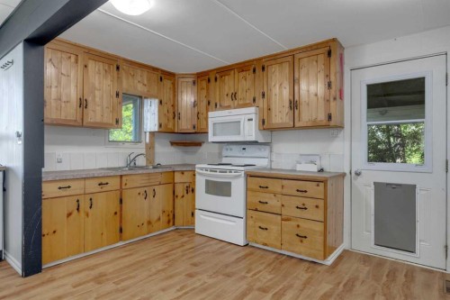 126 Red Wing Crescent, Tillicum Beach, AB 