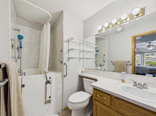 13 Dunn Close, Red Deer, AB 