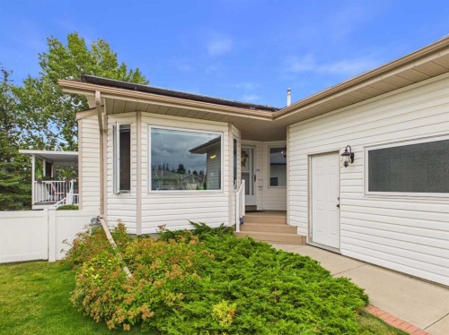 13 Dunn Close, Red Deer, AB 