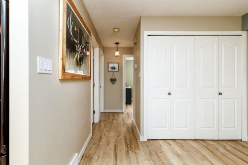 152 Dundee Crescent, Penhold, AB 