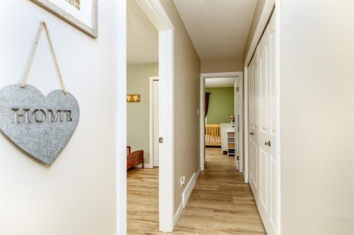 152 Dundee Crescent, Penhold, AB 