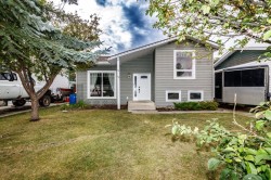 152 Dundee Crescent  Penhold, AB T0M 1R0