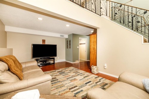 152 Dundee Crescent, Penhold, AB 