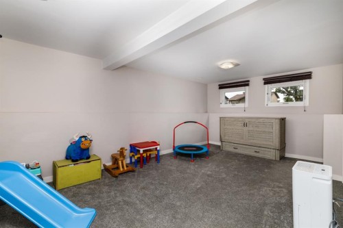 152 Dundee Crescent, Penhold, AB 