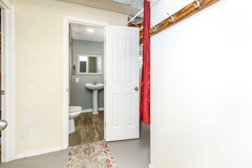 152 Dundee Crescent, Penhold, AB 