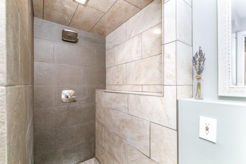 152 Dundee Crescent, Penhold, AB 