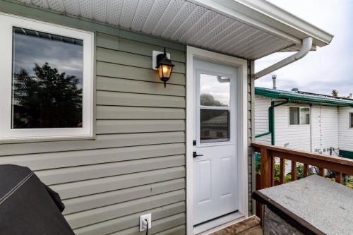 152 Dundee Crescent, Penhold, AB 