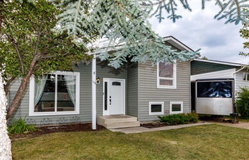152 Dundee Crescent, Penhold, AB 