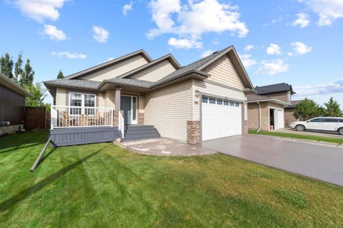 3312 51 Street Close  Camrose, AB T4V 4B3