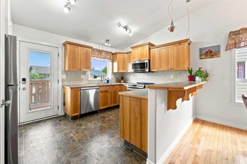 30 Kirkland Close, Red Deer, AB 