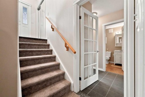 30 Kirkland Close, Red Deer, AB 