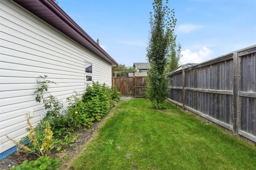 30 Kirkland Close, Red Deer, AB 