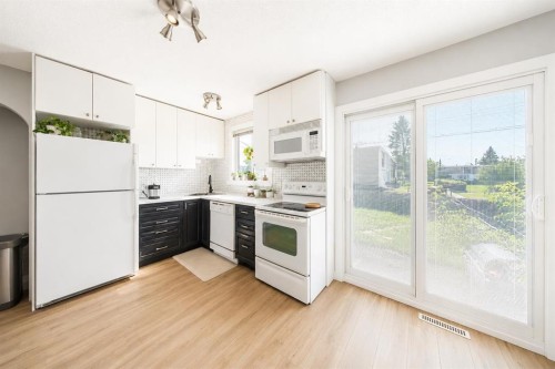 516 Terrace Park, Red Deer, AB 