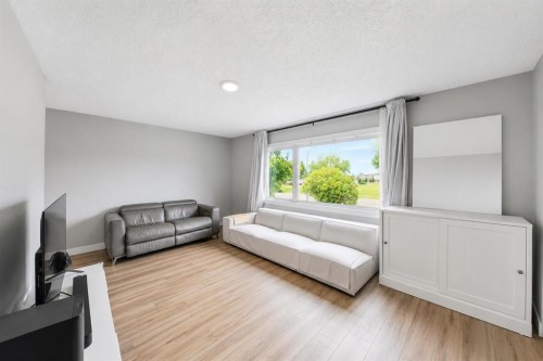 516 Terrace Park, Red Deer, AB 