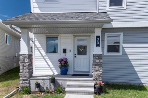 30 Cascade Street, Blackfalds, AB 
