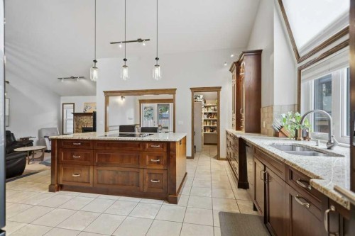 137 Dickenson Crescent, Red Deer, AB 