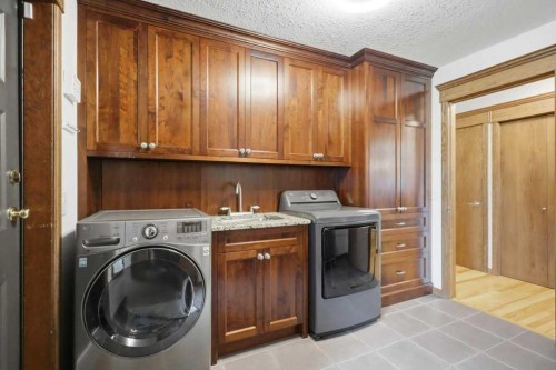 137 Dickenson Crescent, Red Deer, AB 