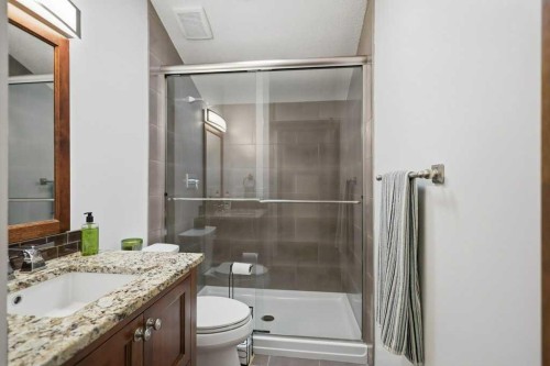 137 Dickenson Crescent, Red Deer, AB 
