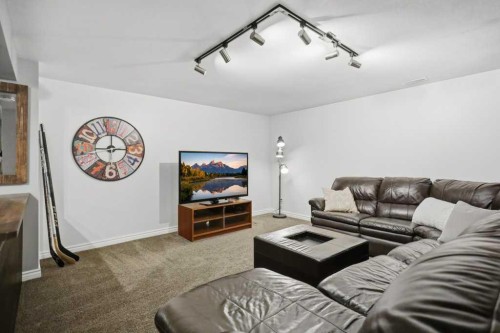 137 Dickenson Crescent, Red Deer, AB 